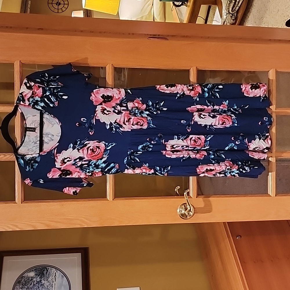 Soft and stretchy dress!